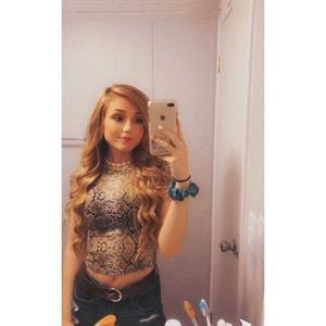 Meet your Posher, Hannah